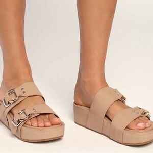 Dolce Vita Nude/Tan Platform Buckle Slide Mules